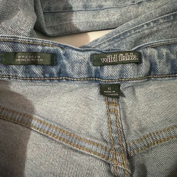 Wild Fable Light Wash Distressed Women’s Jeans, Size 12 - Picture 5 of 6